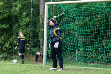 Bild 50 - Frauen SV Neuenbrook-Rethwisch - SV Frisia 03 Risum Lindholm